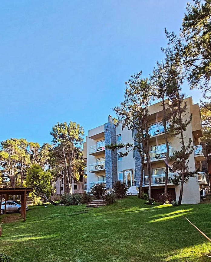 Complejo de departamentos en Mar de las Pampas